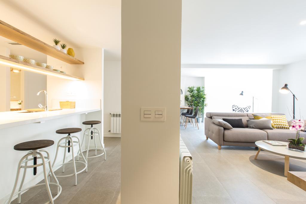 The Lucky Flats - Luceros Apartment อาลิกันเต ภายนอก รูปภาพ