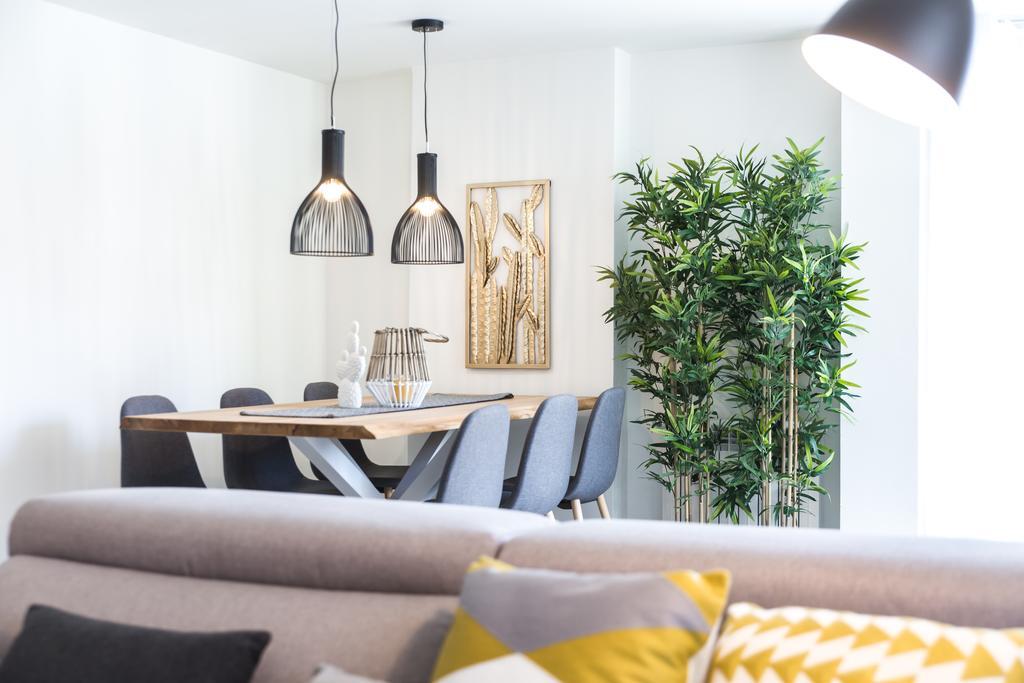 The Lucky Flats - Luceros Apartment อาลิกันเต ภายนอก รูปภาพ
