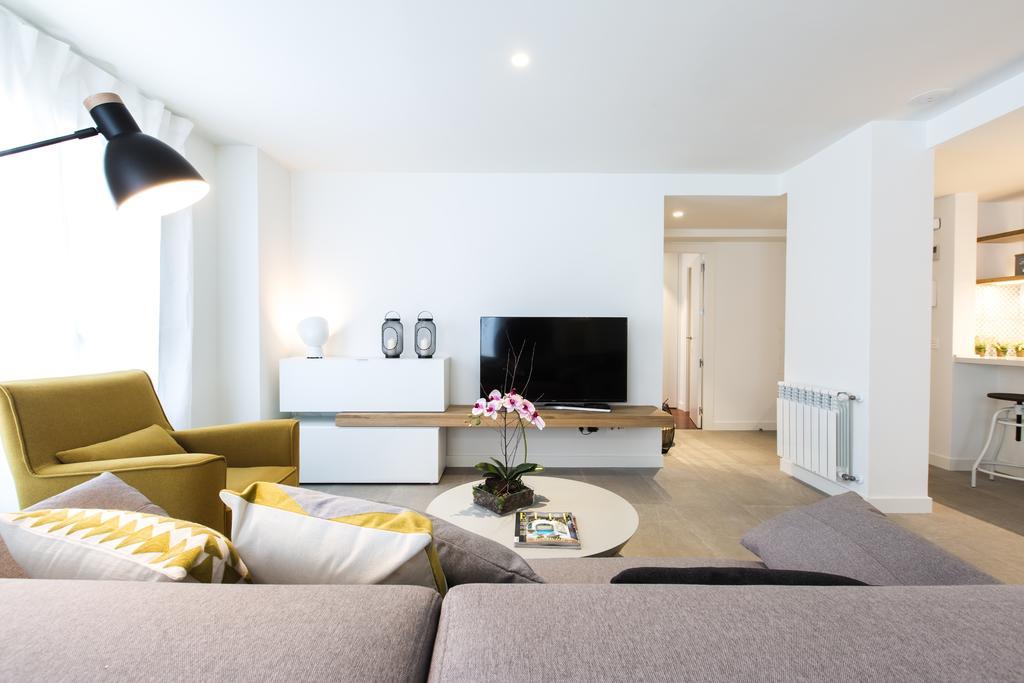 The Lucky Flats - Luceros Apartment อาลิกันเต ภายนอก รูปภาพ