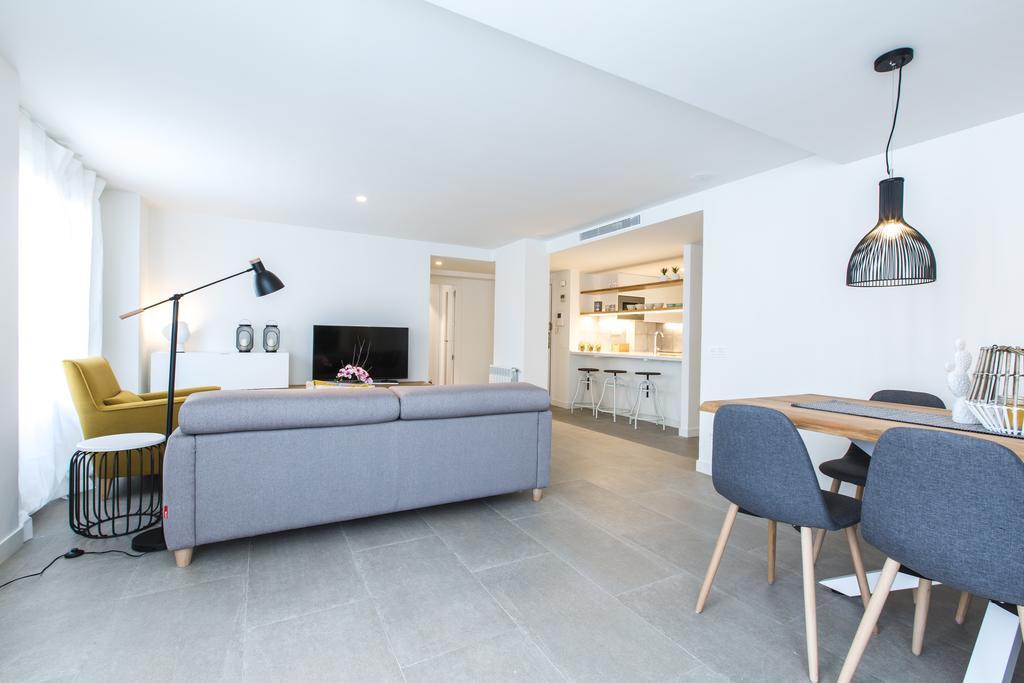 The Lucky Flats - Luceros Apartment อาลิกันเต ภายนอก รูปภาพ