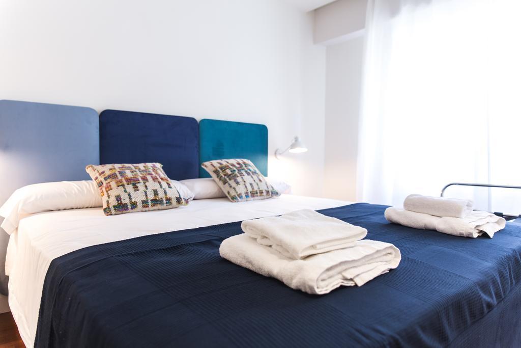The Lucky Flats - Luceros Apartment อาลิกันเต ภายนอก รูปภาพ